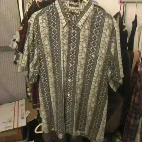 M.E. Sport short sleeve button down shirt men’s large in great condition - Picture 1 of 4